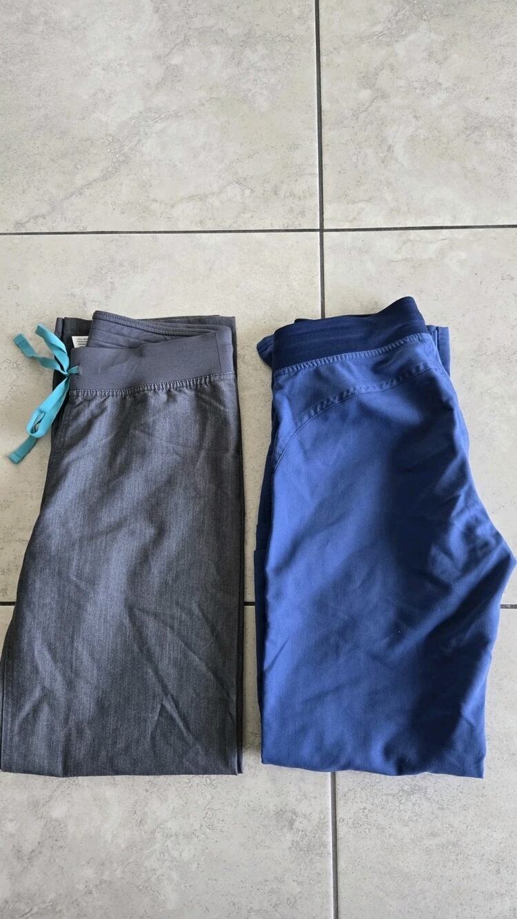 FIGS Technical Women Scrub Pants Lot Of 2 Size Xsmall